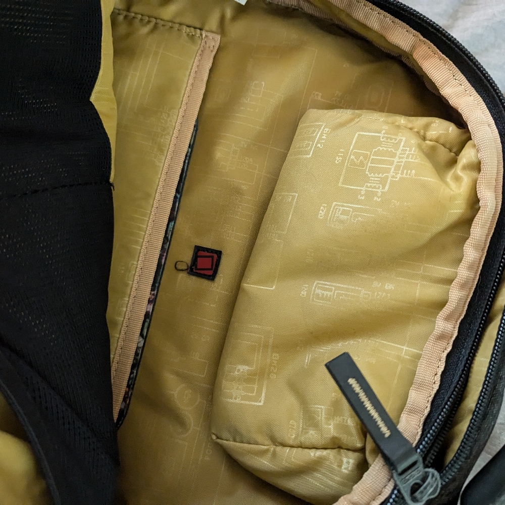 Computer backpack - Picture 6 of 9